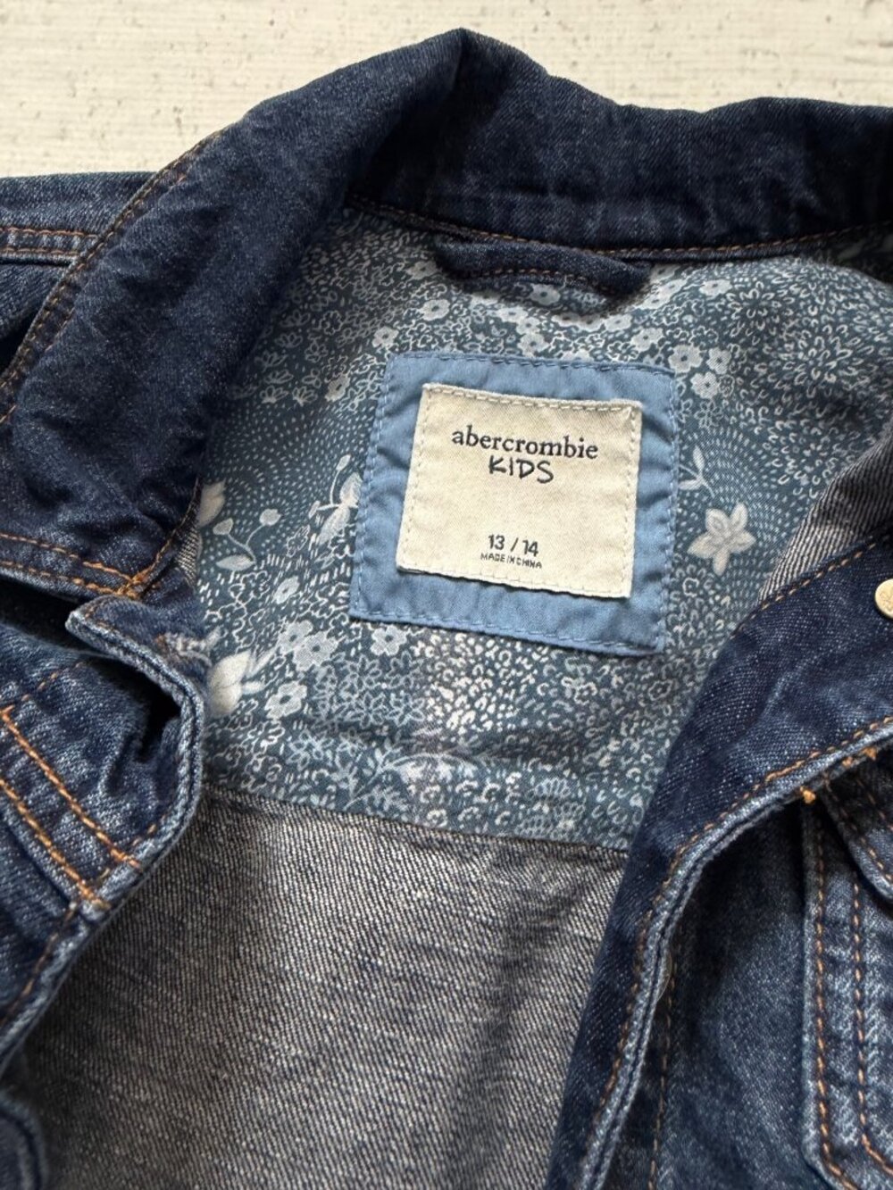 Abercrombie denim jacket - Picture 2 of 2